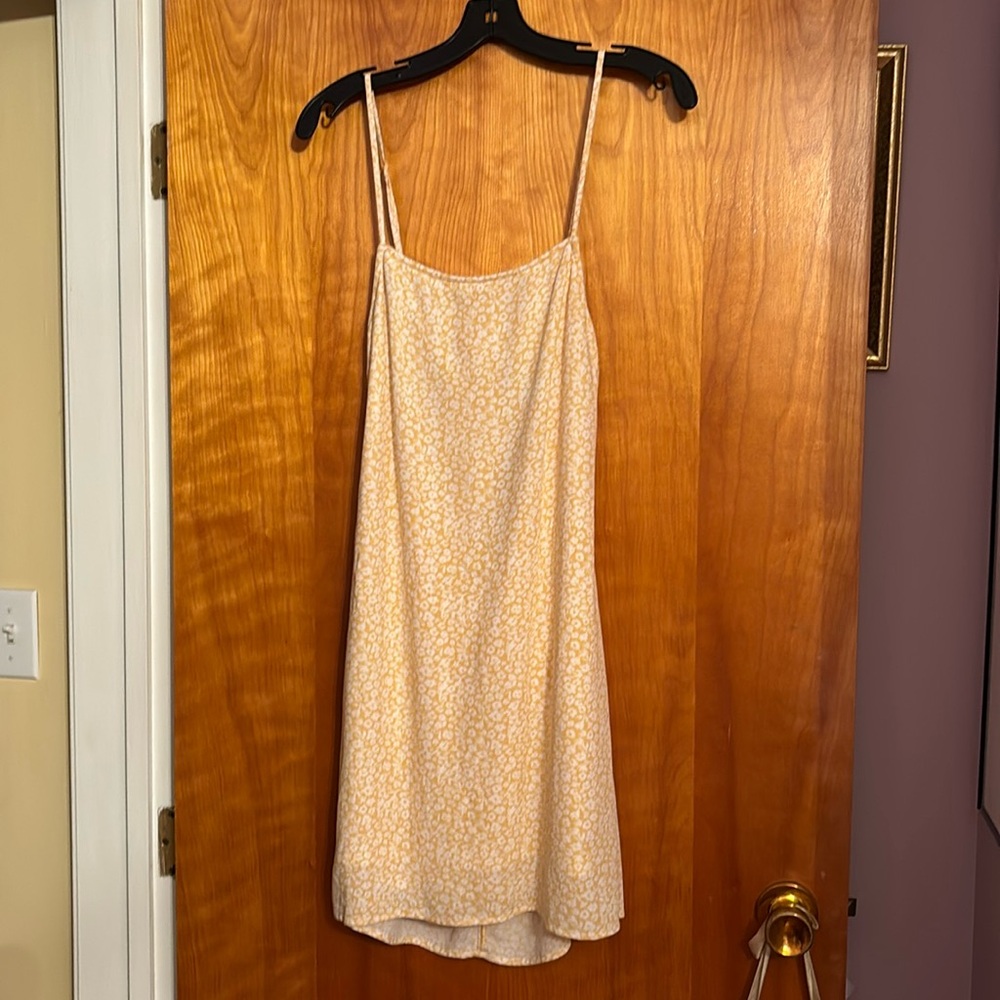 Yellow tie back American Eagle sundress